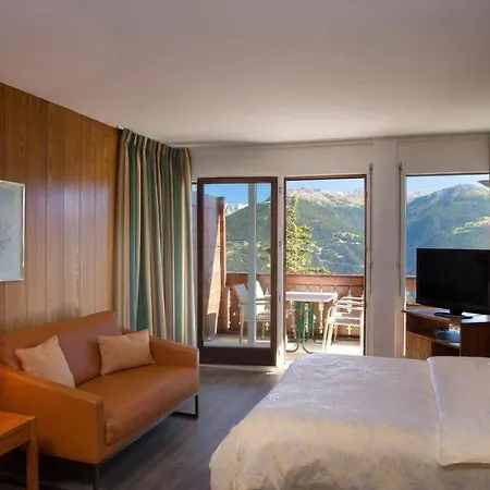 Appartement Sleeps 4 Pool Wifi T032020 *