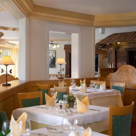 Appartement Sleeps 4 Pool Wifi T032020 *